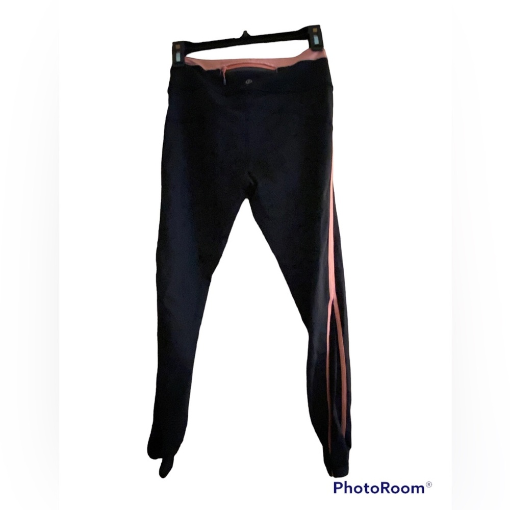 Lululemon Ladies leggings - Black w/peach stripe and waistband- Size 6 - Picture 1 of 8